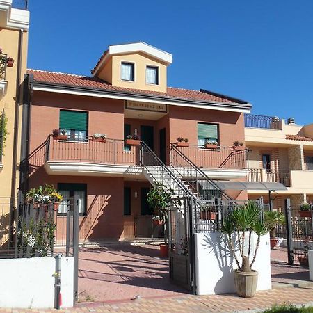 Apartamento Porta Del Sole Manfredonia Exterior foto
